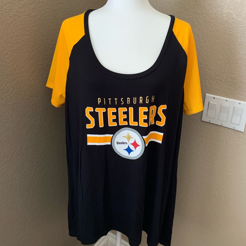 Steelers 2XL womens Fanatics short sleeve shirt
